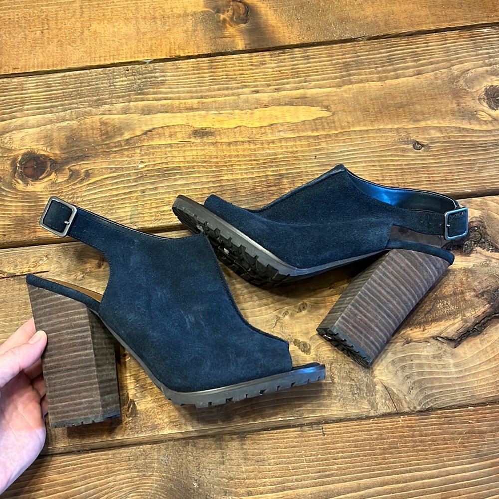 LORD & TAYLOR Leather Peep toe Summer Heels